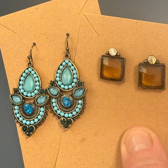 Two Pairs of Romantic Bohemian Vintage Style Earrings - Picture 3 of 5